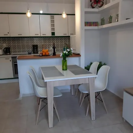 Nicoletta 1 Costa Blanca Торевьиа